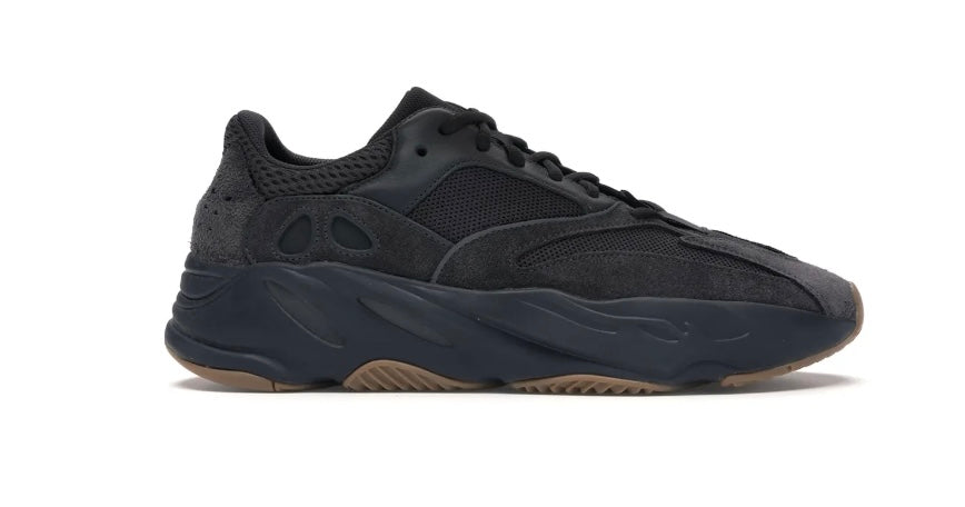Adidas Yeezy Boost 700